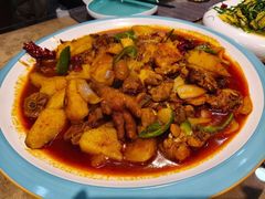 大盘鸡-乡村馕坑肉·烧烤·新疆菜·本地人更爱吃(阿勒泰首店)
