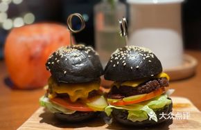 Foie Gras Beef Slider