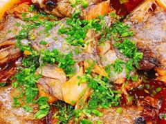 葱香蝶鱼头-春江饭店(共青团路总店)