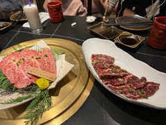 -山川小町·极番烧肉(新地假日广场店)