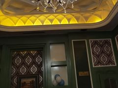 -丝路天山酒店(国际大巴扎店)