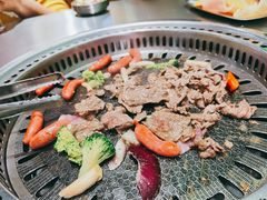 -马路牙子烧烤音乐酒馆(望京店)