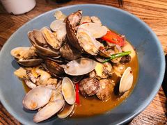 -70后饭吧(府河街店)