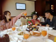 -万龙洲海鲜(大兴绿地缤纷城店)