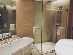 -上海佘山世茂艾美酒店