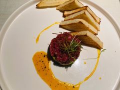 牛肉塔塔配牛油果黑橄榄酱-Solo(衡山路店)