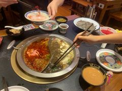 -沸炉重庆老火锅(军事博物馆店)