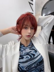 -In Style Hair Salon