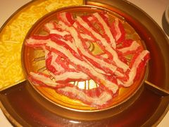 秘制黑猪五花-猪啊牛呀羊啊铜盘烤肉(正大广场店)