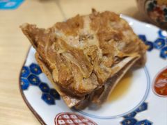 特色卤大骨-当家水煎包·牛肉汤(浦江店)