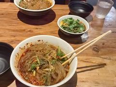-万记麻辣烫国展总店