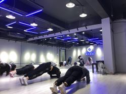 -唯舞空间