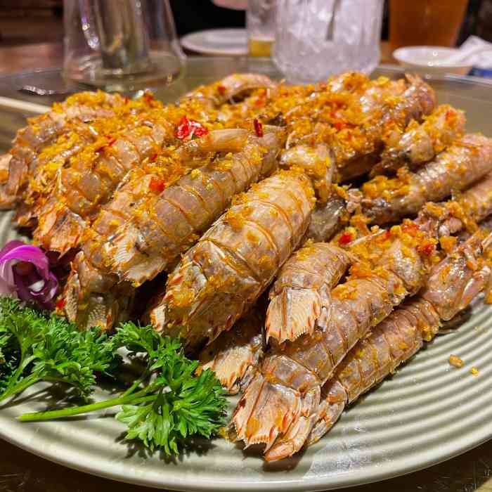 宝燕海鲜大排档(虹桥路店)-"宝燕重新开张有优惠活动赶紧去,晚上用餐