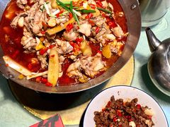 -昱龙大盆牛蛙馆(三兴街总店)
