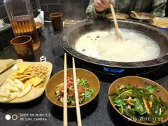 -宽板凳老灶火锅(南礼士路店)