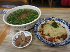 -夏雪花·手工拉面(南油店)