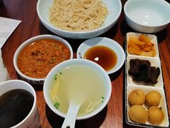 -裕兴记•蟹黄面馆(人民广场店)