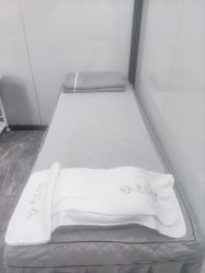 -苗方清颜专业祛痘·皮肤管理
