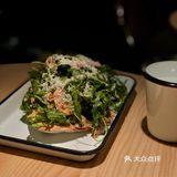 酱汁也很爱 牛尾宽面的面口感韧劲足 风干番茄有点惊喜