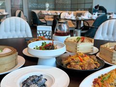 -深圳国际会展中心希尔顿酒店(前海华发冰雪世界店)