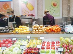 -每日新鲜水果吧(芮欧百货店)