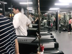 -耀恒健身(南浦地铁店)