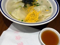 荠菜虾仁大馄饨-王家沙点心店(南京西路总店)