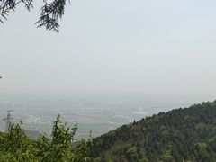 -蟒山国家森林公园天池停车场