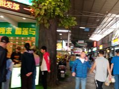 -曼阁市场水果批发市场