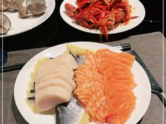 -唐拉雅秀酒店-西锦汇空中BBQ·思创餐厅