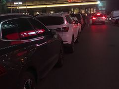 -翠微牡丹园停车场