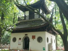 -汇龙潭