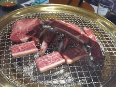 -草家酱蟹炭火烤肉店(珲春南路一店)