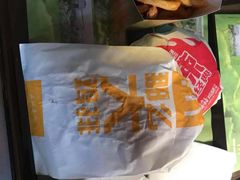 -麦当劳(乳山路店)