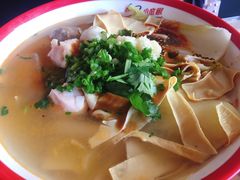 -小蛮椒麻辣烫·麻辣拌(青浦宝龙店)