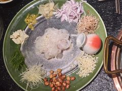 -得意咚瓜·顺德鱼生·冬瓜火锅(深圳首店)