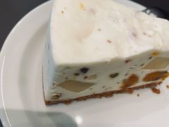开心果什锦酸奶慕斯-Seesaw Coffee(苏州中心店)