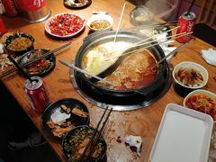 牛油鸳鸯锅底-串门邻居串串火锅(云南南路店)