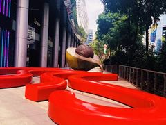 -爱雍·乌节