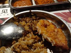 特色肥牛炒饭-青瓦炭韩潮烤肉(花园道店)