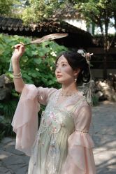 -洛水阁·汉服妆造体验馆(山塘街店)