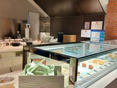 -潮一不贰·法式甜品·生日蛋糕·西式简餐(外滩店)