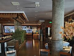 -八府香鸭·啫啫煲(华山路店)