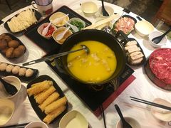 -鲜入围煮花胶鸡海鲜火锅