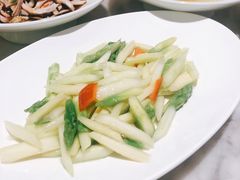 清炒芦笋-蝶园·装修中(BFC外滩金融中心店)