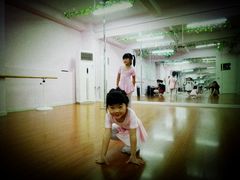 课间休息-雅米拉艺术中心(少儿舞蹈培训)