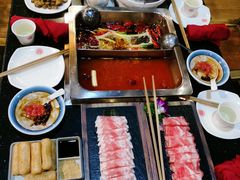 -百年川椒重庆老火锅(光谷店)