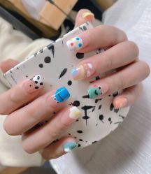 -悦指间美甲美睫