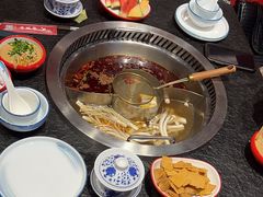 -醉董牛川派鲜肉自选火锅(烟台店)