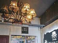 -荒岛实景沉浸密室(江汉路1店)